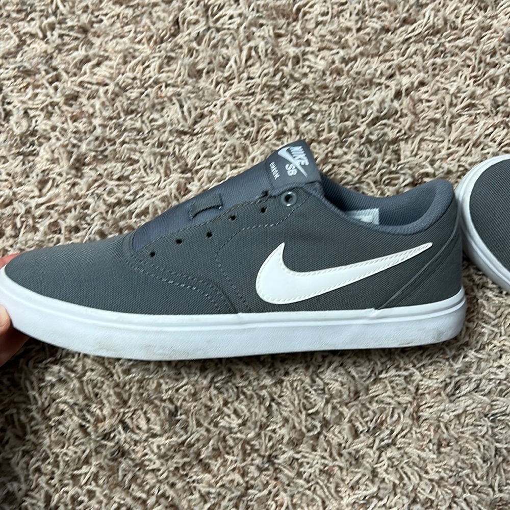 Nike SB Check